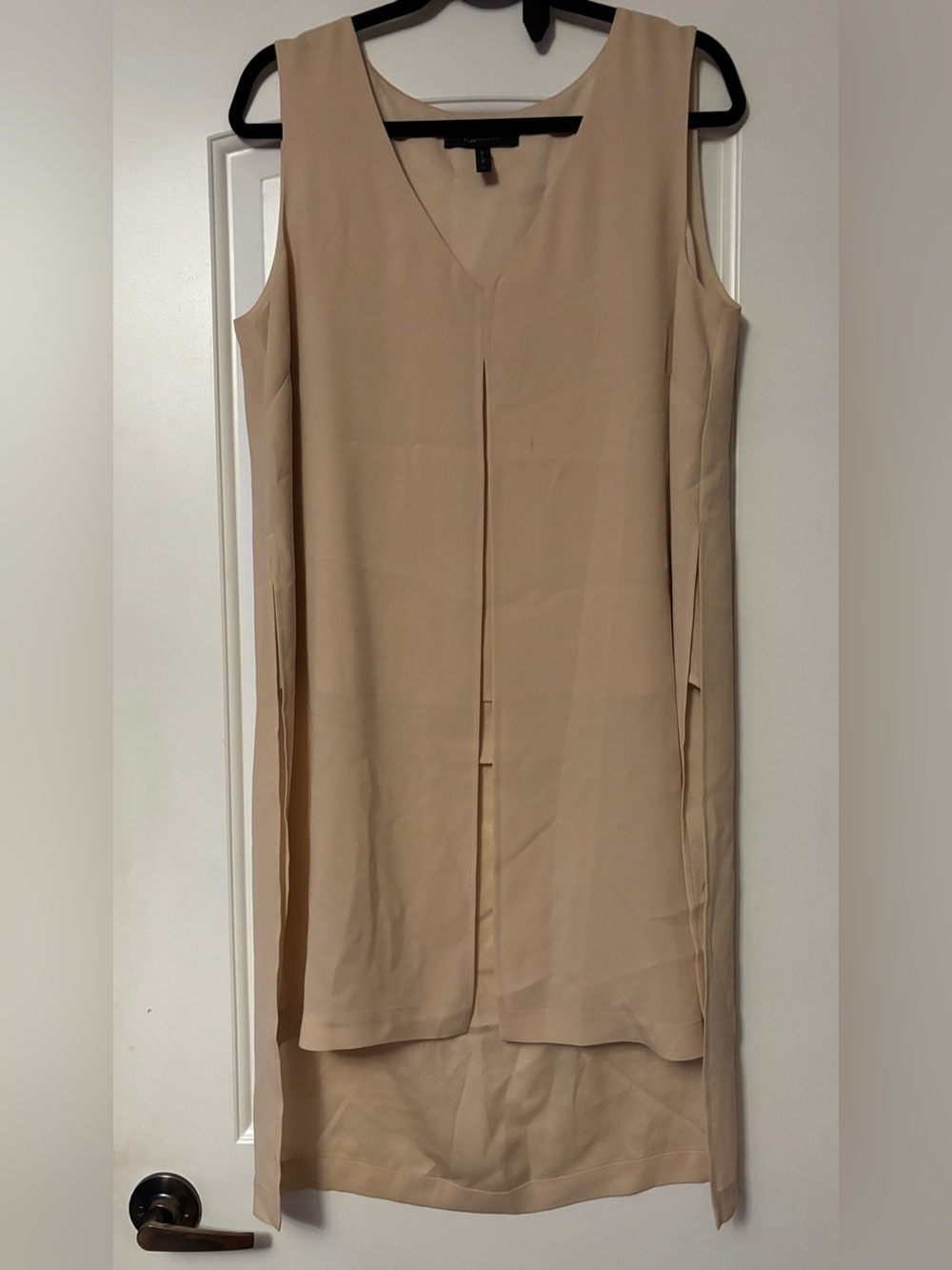 BCBGMaxAzria Beige Long Sleeve Layered V-Neck Tunic, Medium